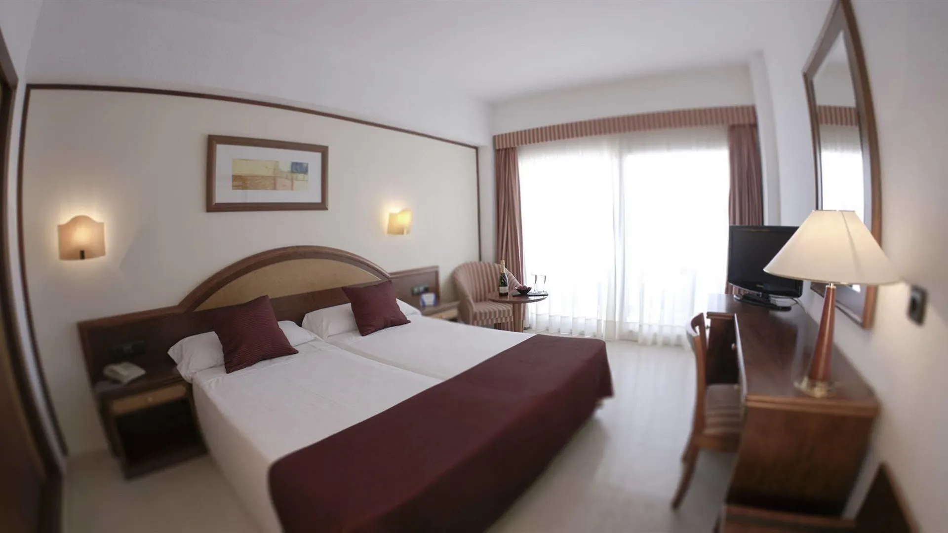 Cm Playa Del Moro Hotel Cala Millor