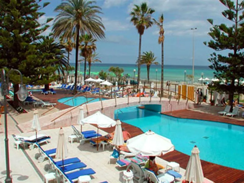 Отель Cm Playa Del Moro Кала Миллор